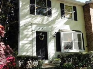 8001 Steeple Chase Ct, Springfield, VA 22153