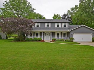 28483 Stonegate Cir, Westlake, OH 44145