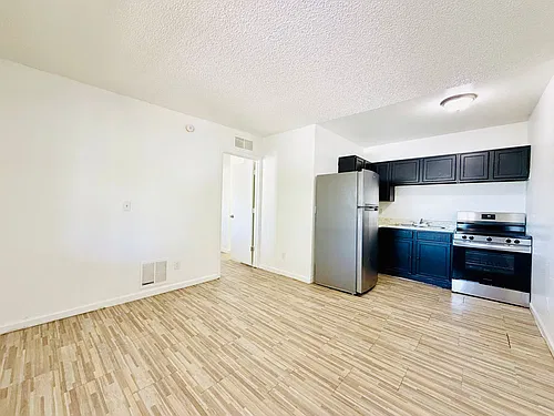 Floor plan 1240-323