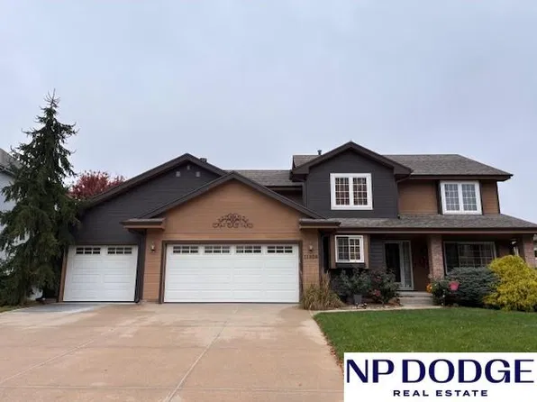 11926 S 53rd St, Papillion, NE 68133