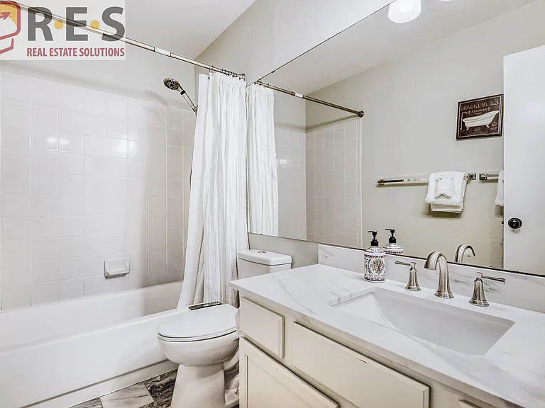 9853 Salford Ln — Photo 14