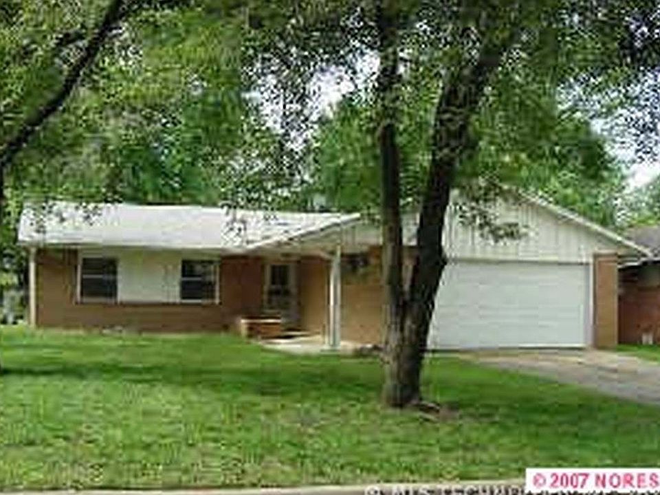 1st image of 4925 Amherst Dr
