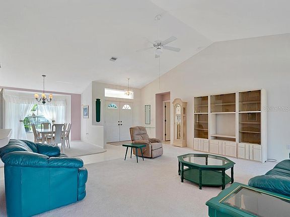 5th image of 1123 Deardon Dr