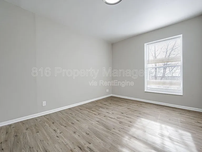 301 Benton Blvd #5 — Photo 11