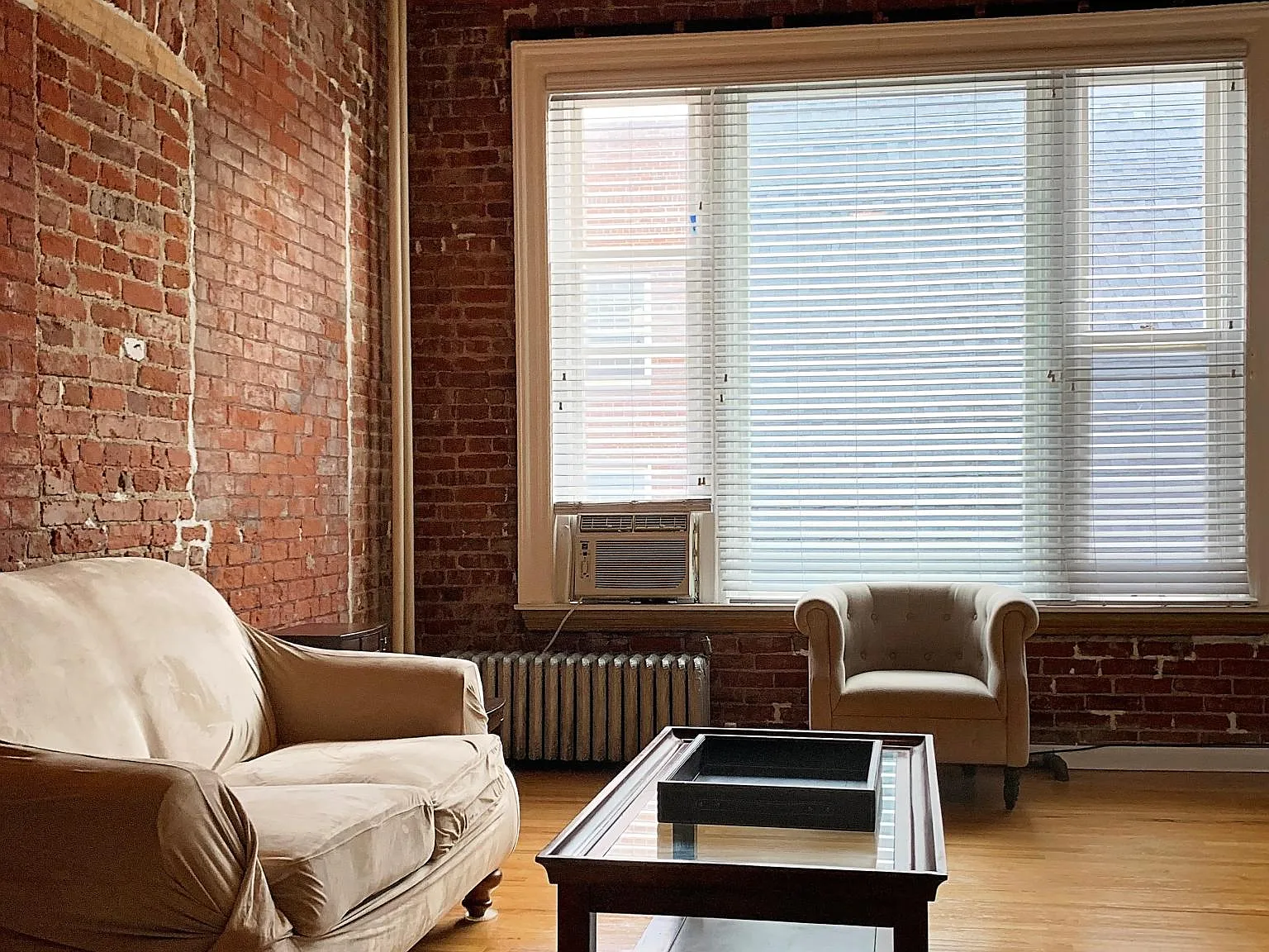 1 bed, 716 sqft, $1,875 — Photo 3