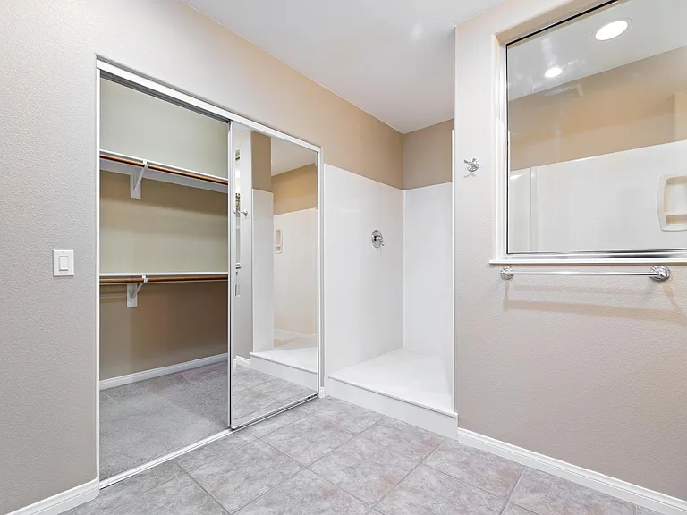 10492 Mission Park Ave — Photo 27