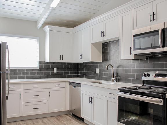 2nd image of 1568 S Juniper St #1