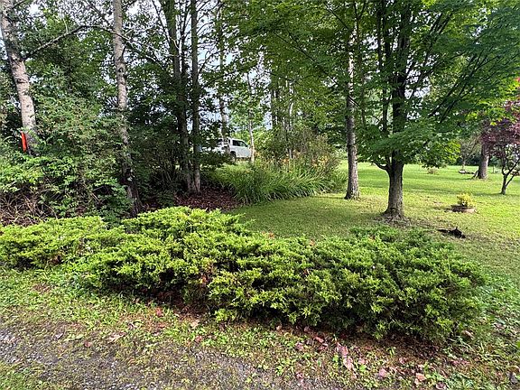 2nd image of 761 Sibley Rd