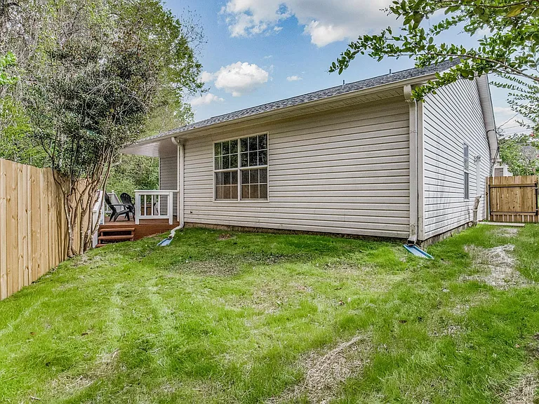 3420 Riverside Dr — Photo 17