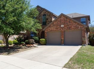 514 Collins Ln, Fate, TX 75087
