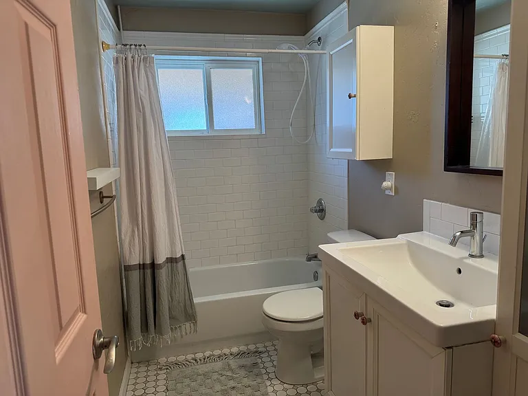 1608 E Copper St — Photo 10