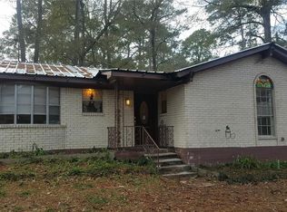 5767 Cessna Dr, Montgomery, TX 77316