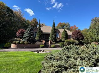 235 Wolf Hollow Rd, Lake Harmony, PA 18624