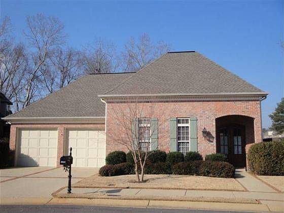 1st image of 2420 McLean Cir