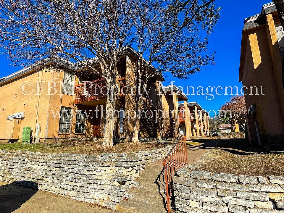 1st image of 800 N Clay St APT C24
