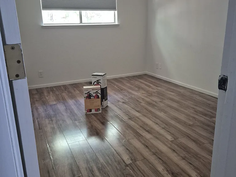 858 Southwood Blvd #3 — Photo 1