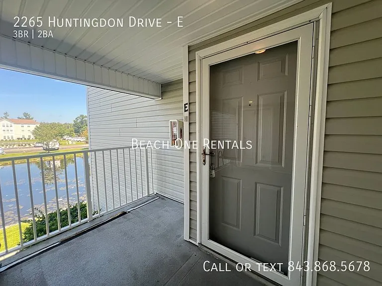 2265 Huntingdon Dr #E — Photo 2