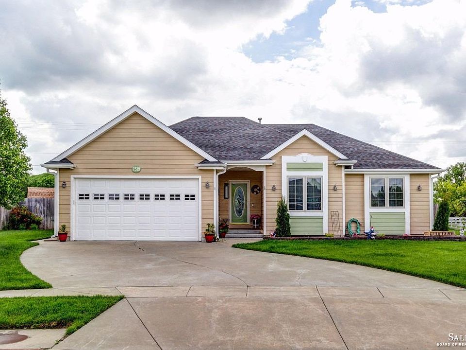 1st image of 2519 Pinnacle Dr