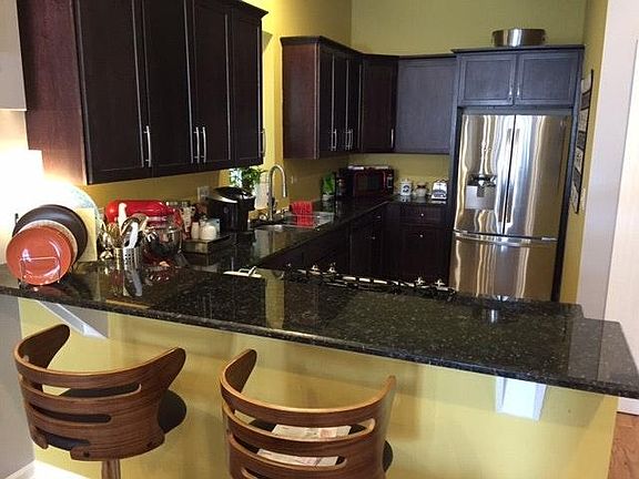 2nd image of 3639 S Leavitt St #1