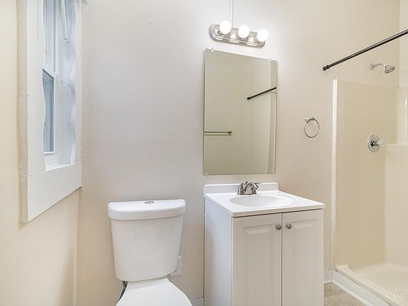 5th image of 6732 Doon Ave