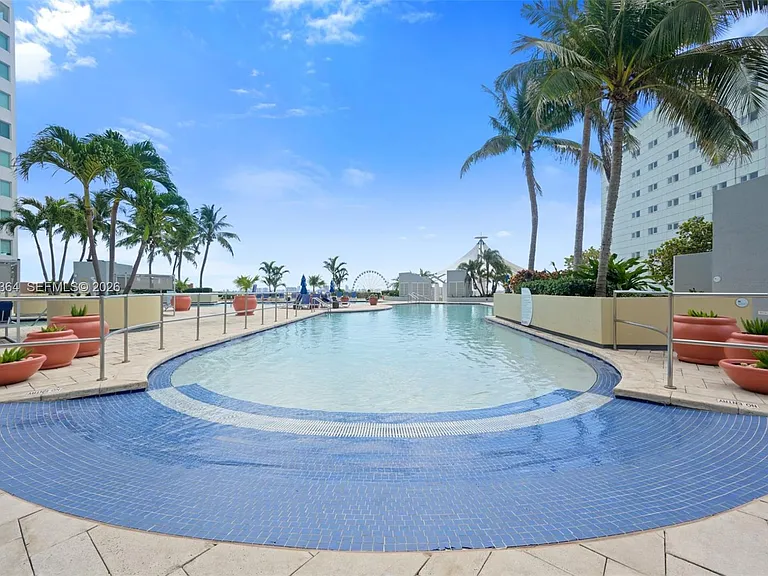 244 Biscayne Blvd #451 — Photo 18