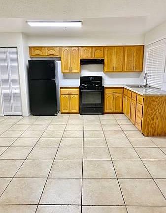 3rd image of 5739 Benner St #102