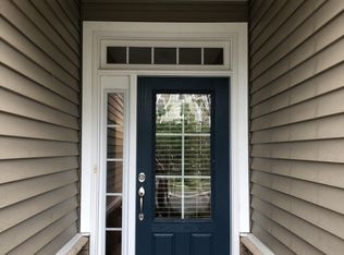 137 Wards Ridge Dr, Cary, NC 27513