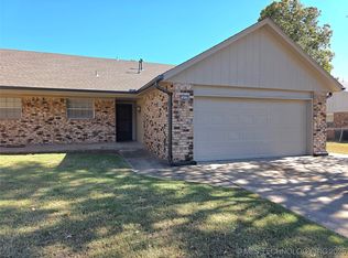 7415 S Elm Ave, Broken Arrow, OK 74011