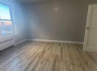 129 Schofield St #2R, Newark, NJ 07106