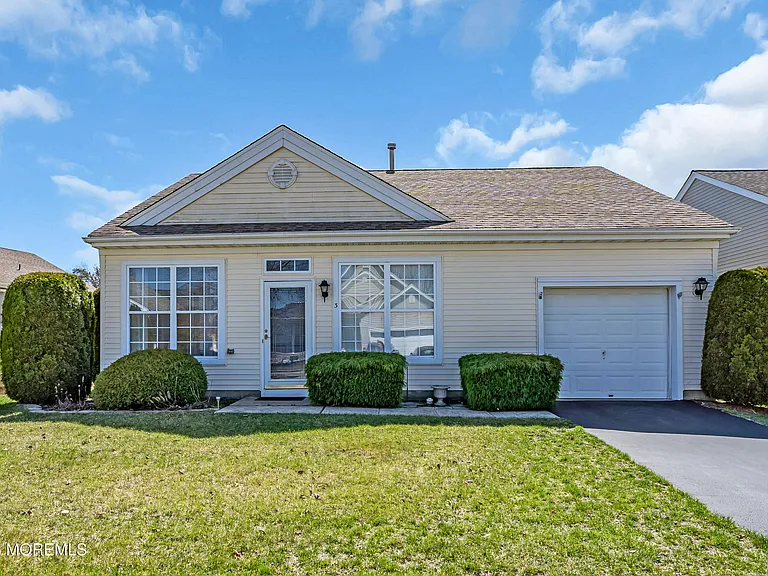 3 Cardinal Pl — Photo 1