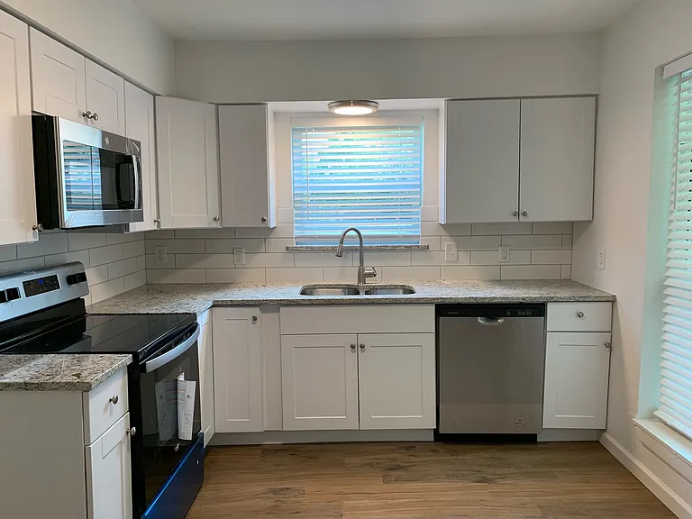 3901 Bois D Arc St — Photo 5
