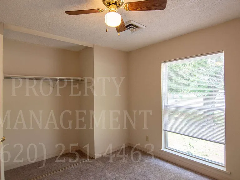 204 Edgewood Dr — Photo 31