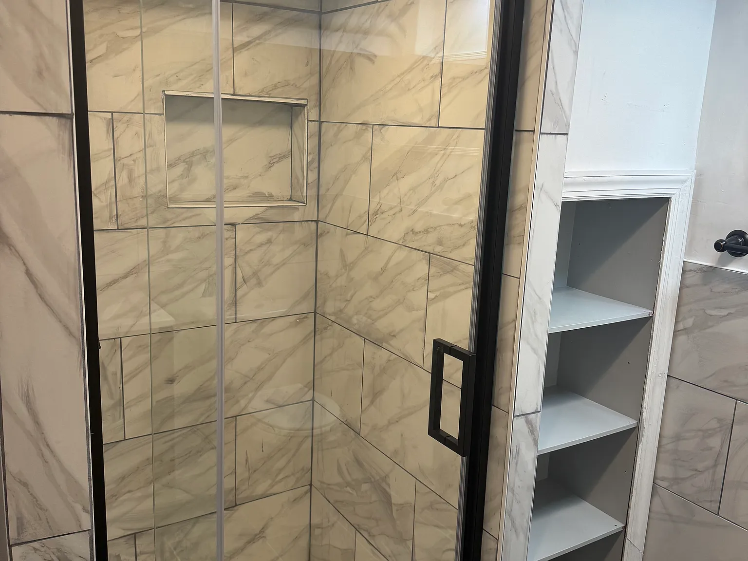 3 bed, $2,500 — Photo 2