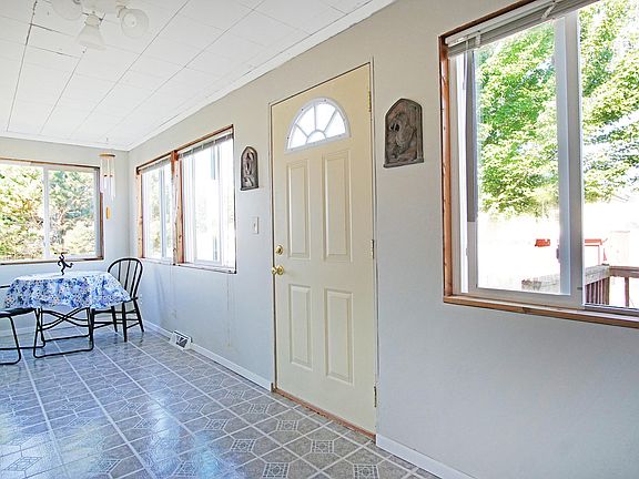 3rd image of 94379 County Road 690