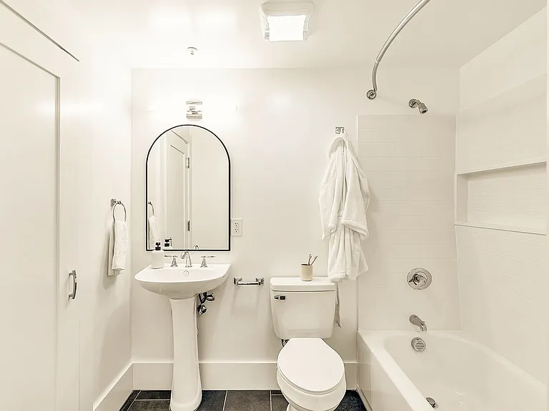 The Harlan Residences — Photo 47