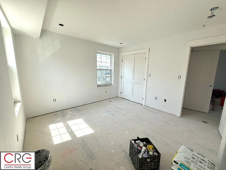 140 Summer St #1 — Photo 17