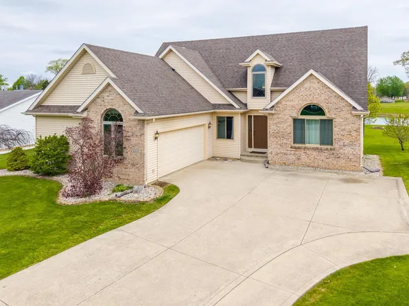 1005 S Hamsher St, Garrett, IN 46738