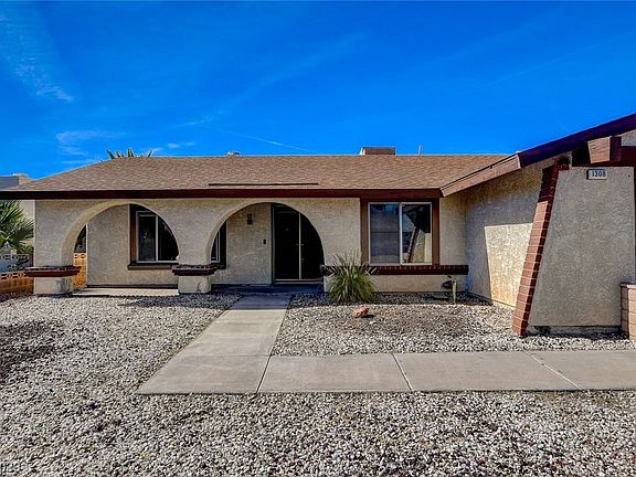 3rd image of 1308 Ramona Ln