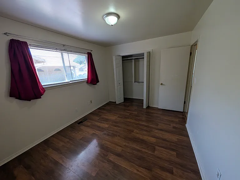 7315 S 68th Ave E — Photo 10