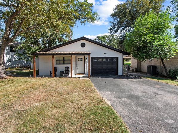 2500 Wildwood Way
