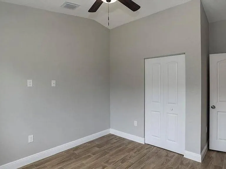 1138 NW 1st Ave — Photo 11