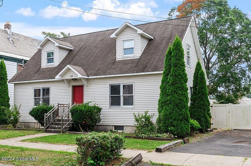 2nd image of 509 Paige Street