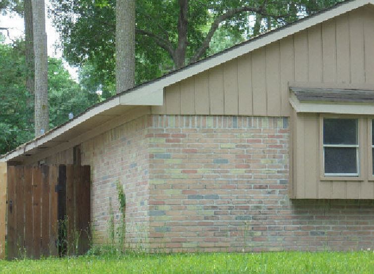 2nd image of 21210 Abbey Oak Cir