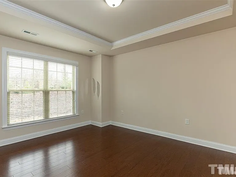 407 Daylin Dr — Photo 11