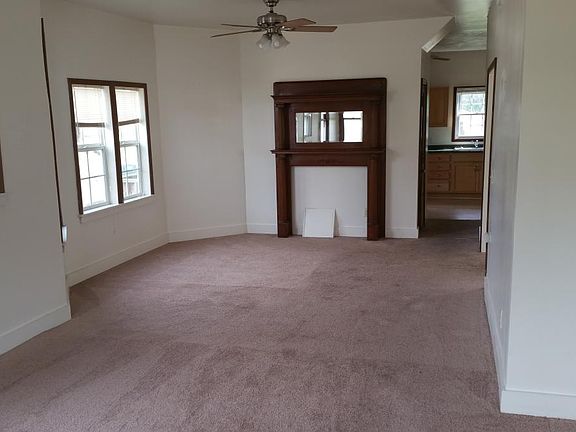 4th image of 1718 N California Ave