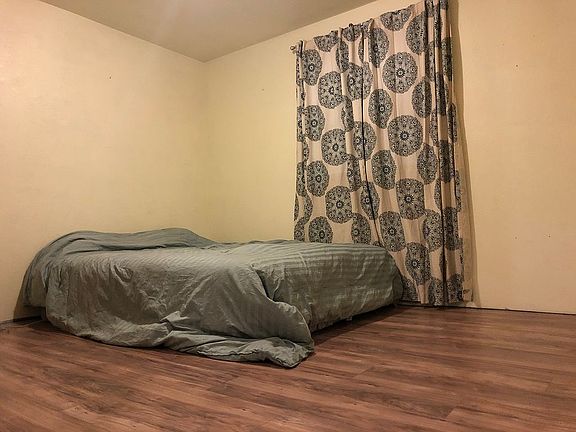 5th image of 233 Brittsan Dr