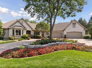 14 Ridge Rd, North Oaks, MN 55127