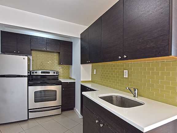 5th image of 8655 Broadway APT 411