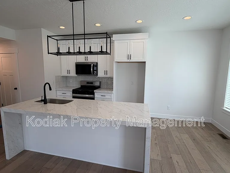 8812 S Cys Park Ln — Photo 10