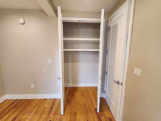 4th image of 869 Saint Johns Pl #B13